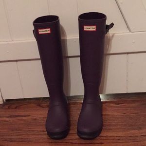 Hunter rain boots!!